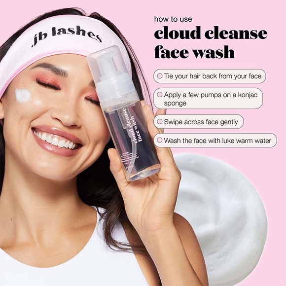 Cloud Cleanse Face Wash with Pink Headband - Picture 3 of 16